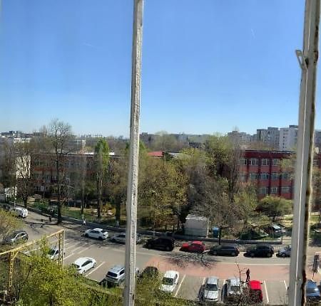 Le Garcon De Adi-Cosy,Quiet,Spatious Studio Bucharest Exterior photo